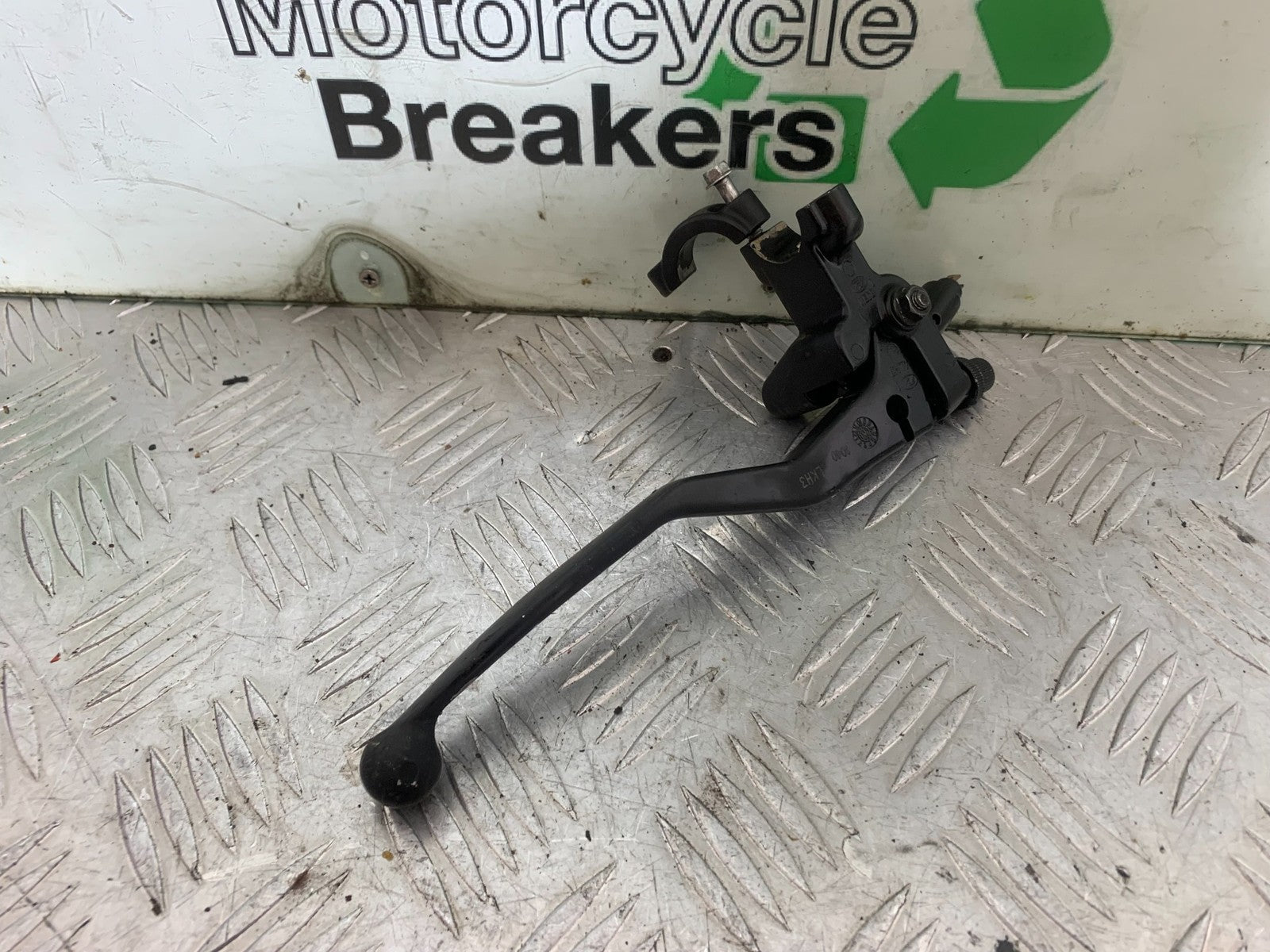 KYMCO CK1 125 CLUTCH LEVER AND BRACKET YEAR 2014 - 2016 (CMB1181)