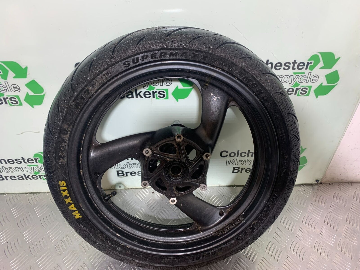 YAMAHA XJR1300 XJR 1300 FRONT WHEEL  YEAR 1999-2003 (CMB1055)