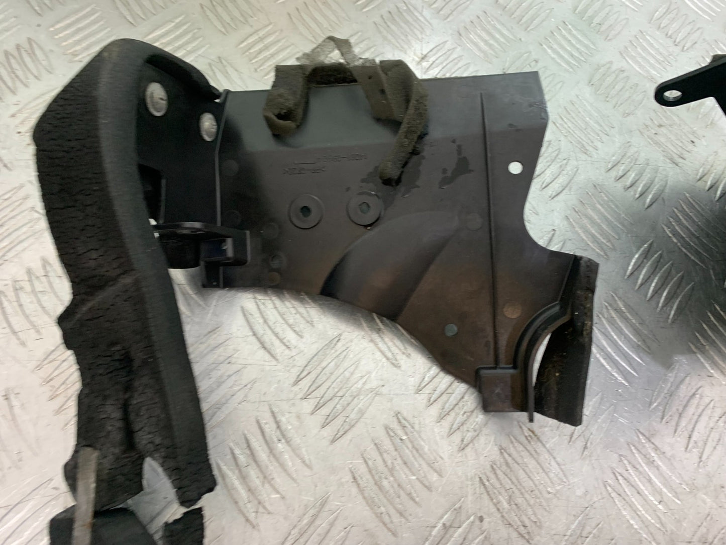 KAWASAKI GTR1400 GTR 1400 INFILL  BRACKETS   YEAR 2007-2009 (CMB1306)