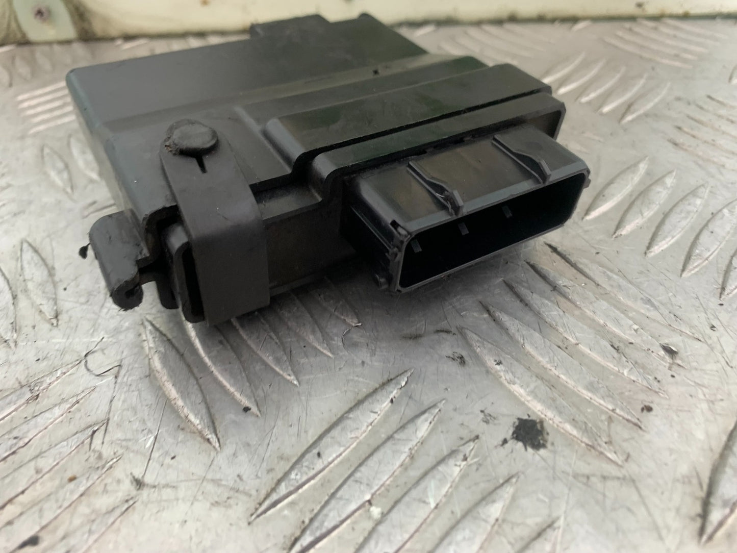 KTM 690 DUKE R LC4 ECU CDI IGNITOR YEAR 2012-2015  (CMB1180)