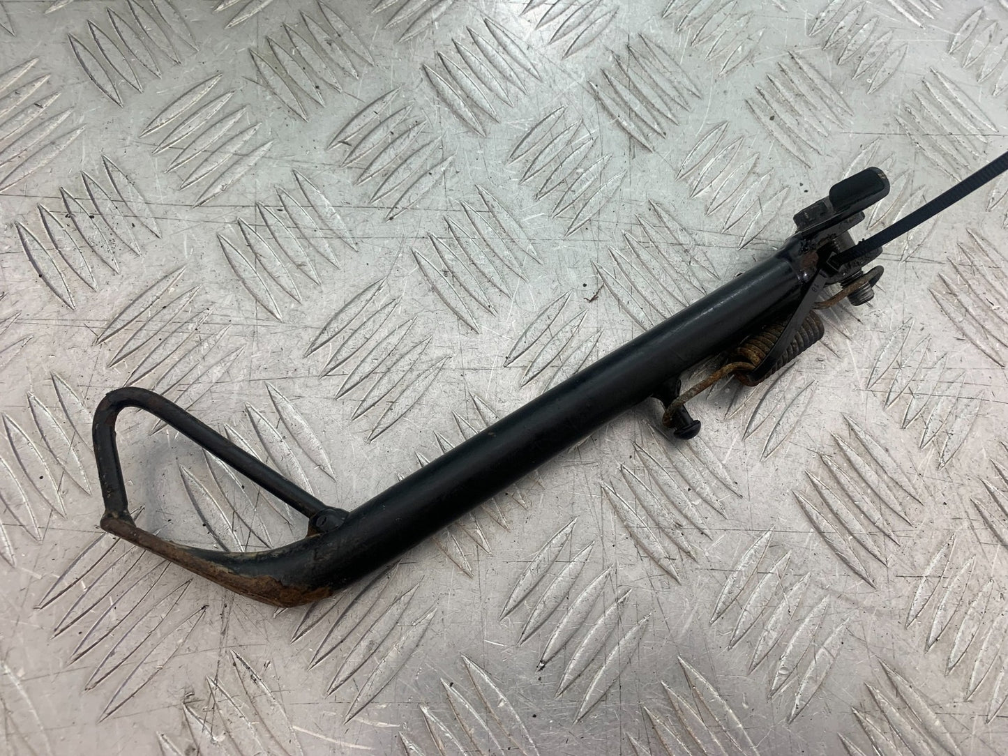 SUZUKI AN 200 UH 200 SIDE STAND  YEAR 2007-2009 (CMB1256)