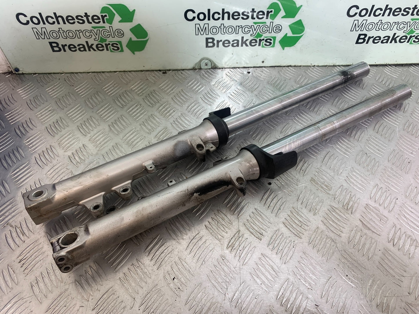 SUZUKI GSF600 GSF 600 BANDIT FORKS YEAR 2001-2003 (CMB1157)