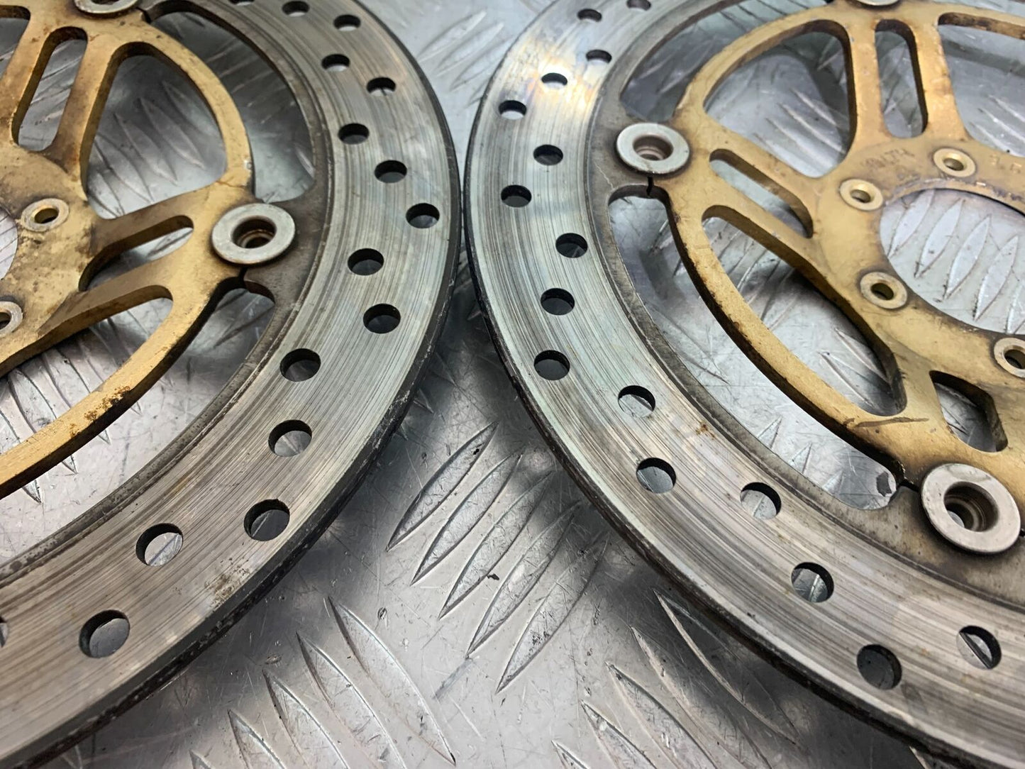 HONDA CB600 CB 600 HORNET FRONT BRAKE DISCS  YEAR 1998 -2002 (CMB1126)