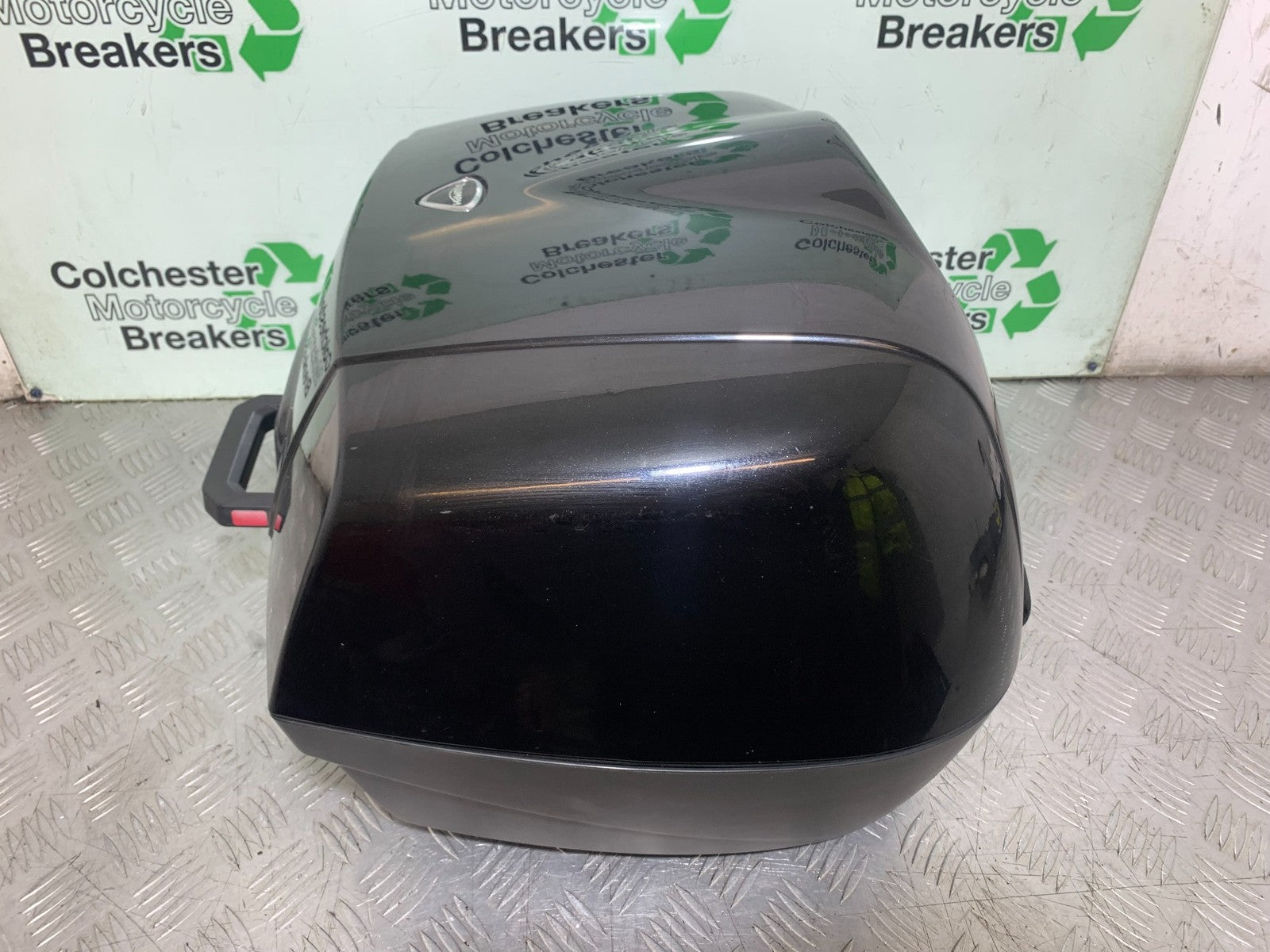 TRIUMPH 1050 SPRINT GT PANNIERS TOP BOX   YEAR 2010-2016 (CMB1250)