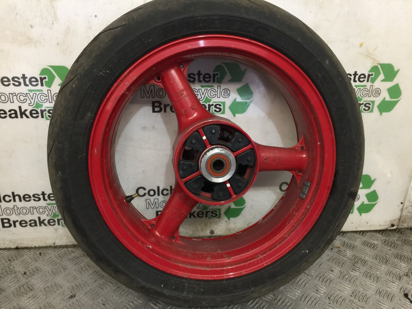 KAWASAKI ZX9R ZX9 C REAR WHEEL YEAR 1998-99 (STOCK 903)