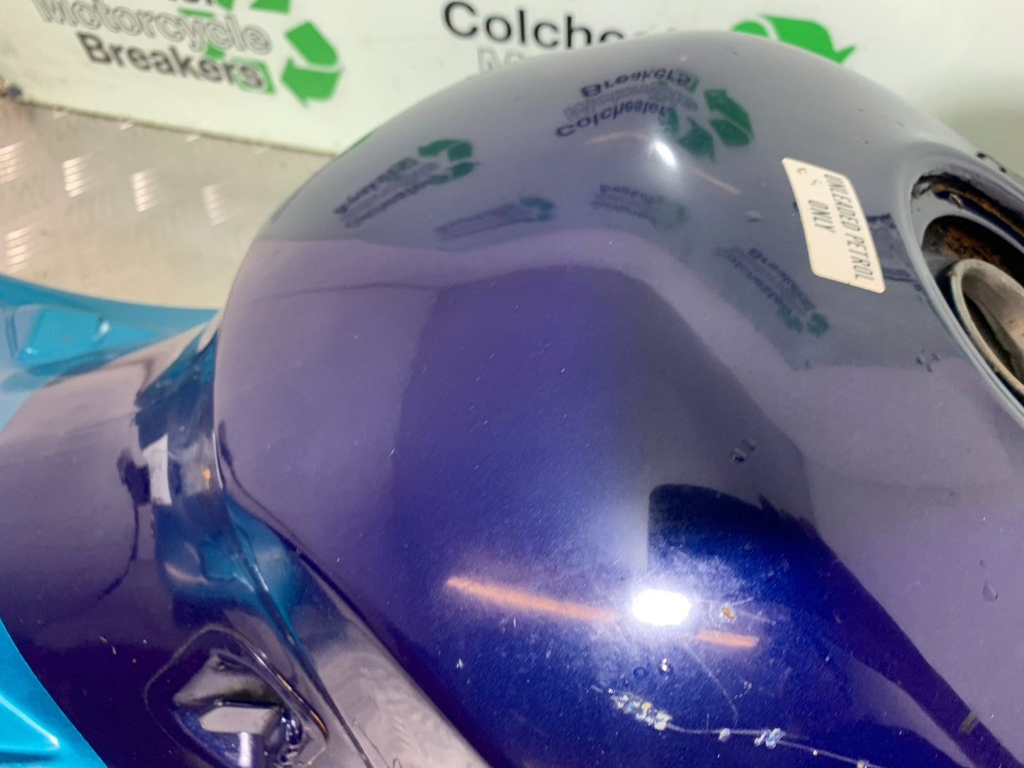 KAWASAKI ZZR1100 D PETROL TANK  YEAR 1993-2001 (CMB1189)