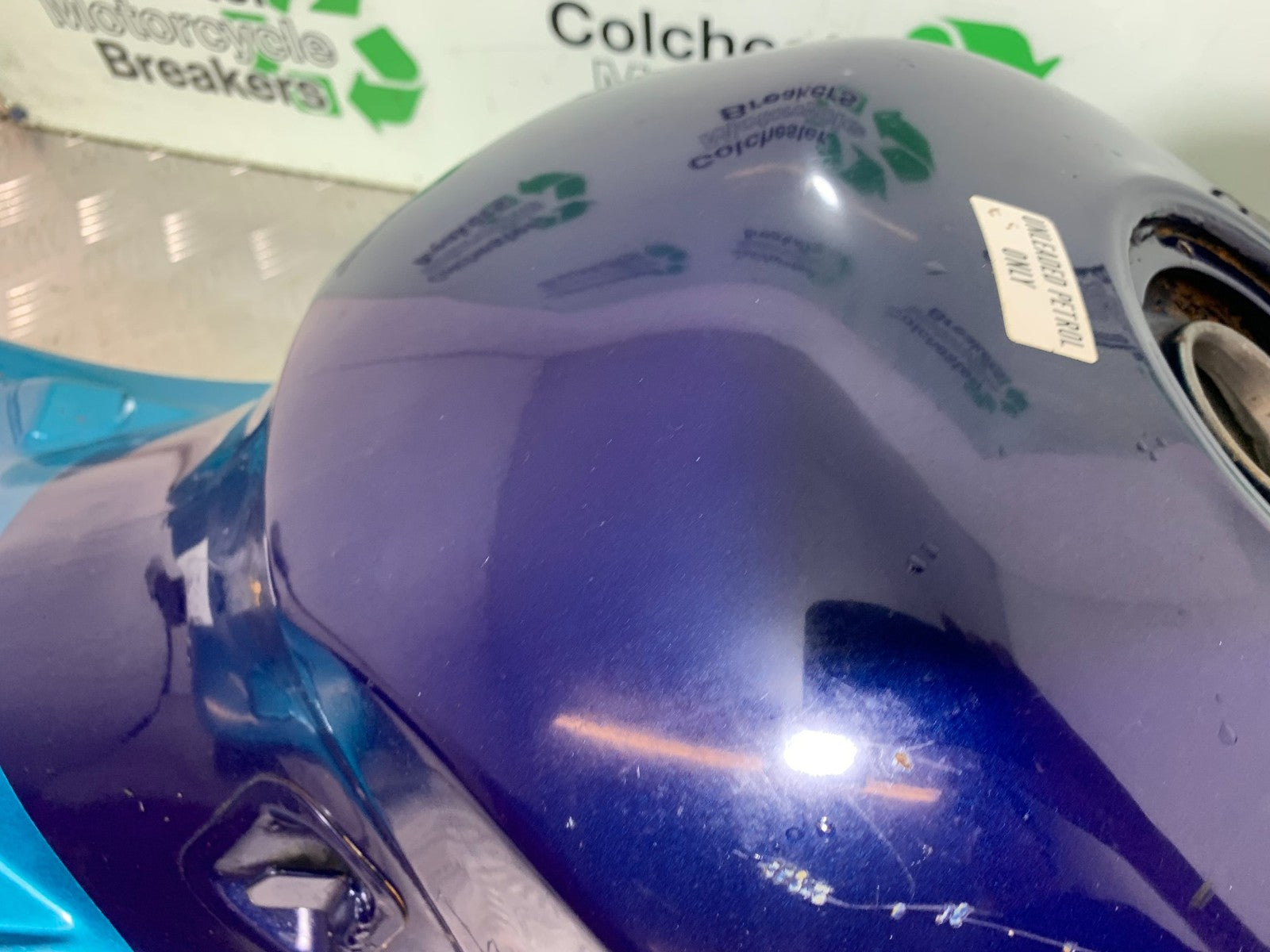 KAWASAKI ZZR1100 D PETROL TANK  YEAR 1993-2001 (CMB1189)