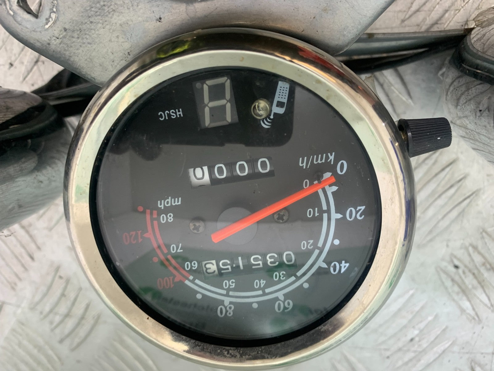PIONEER NEVADA XF125 CLOCKS SPEEDO DASH  YEAR 2009 (CMB1214)