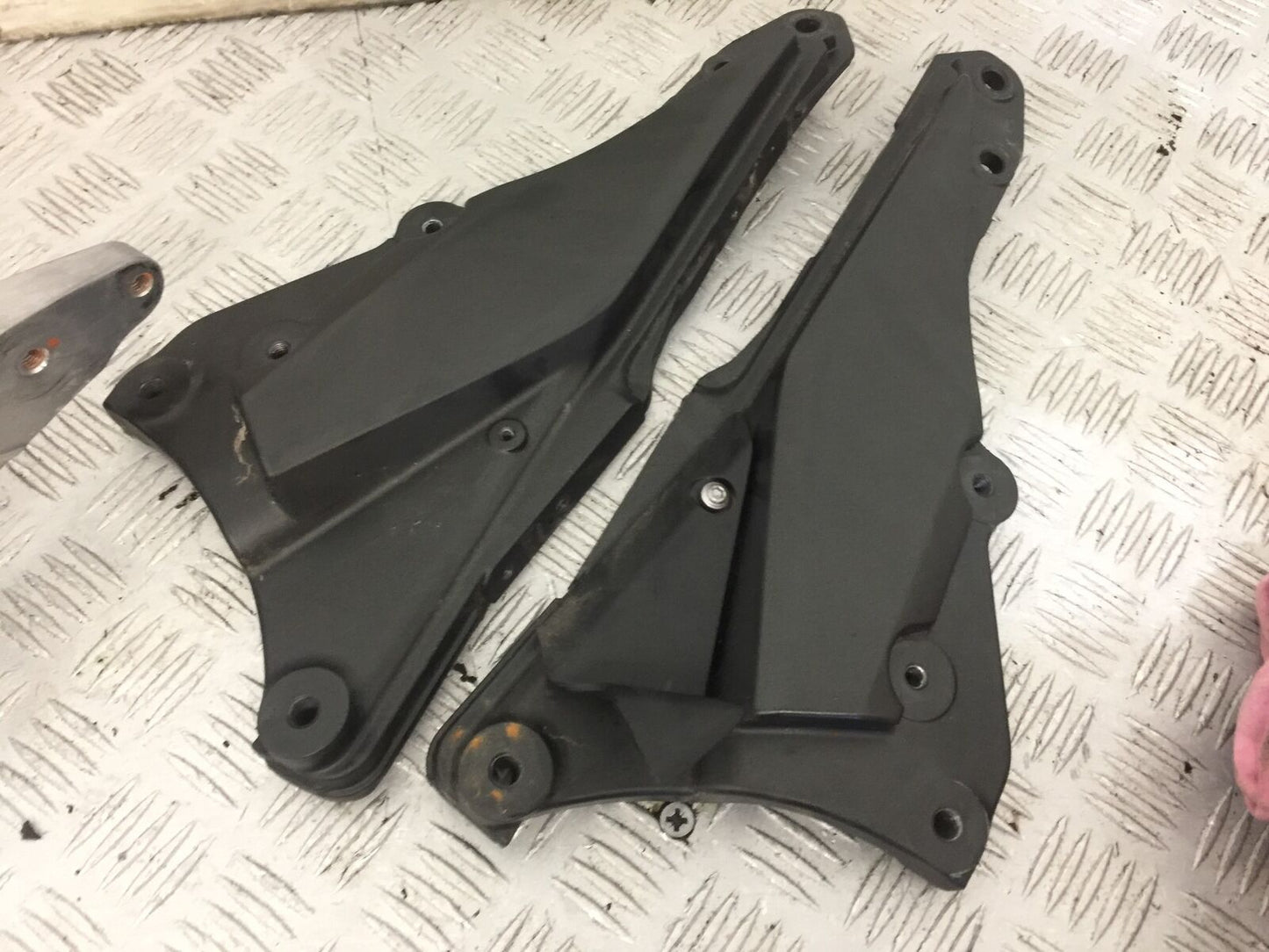 KAWASAKI NINJA 1000 SX Z1000SX REAR SUBFRAME  YEAR 2019  (STOCK 830)