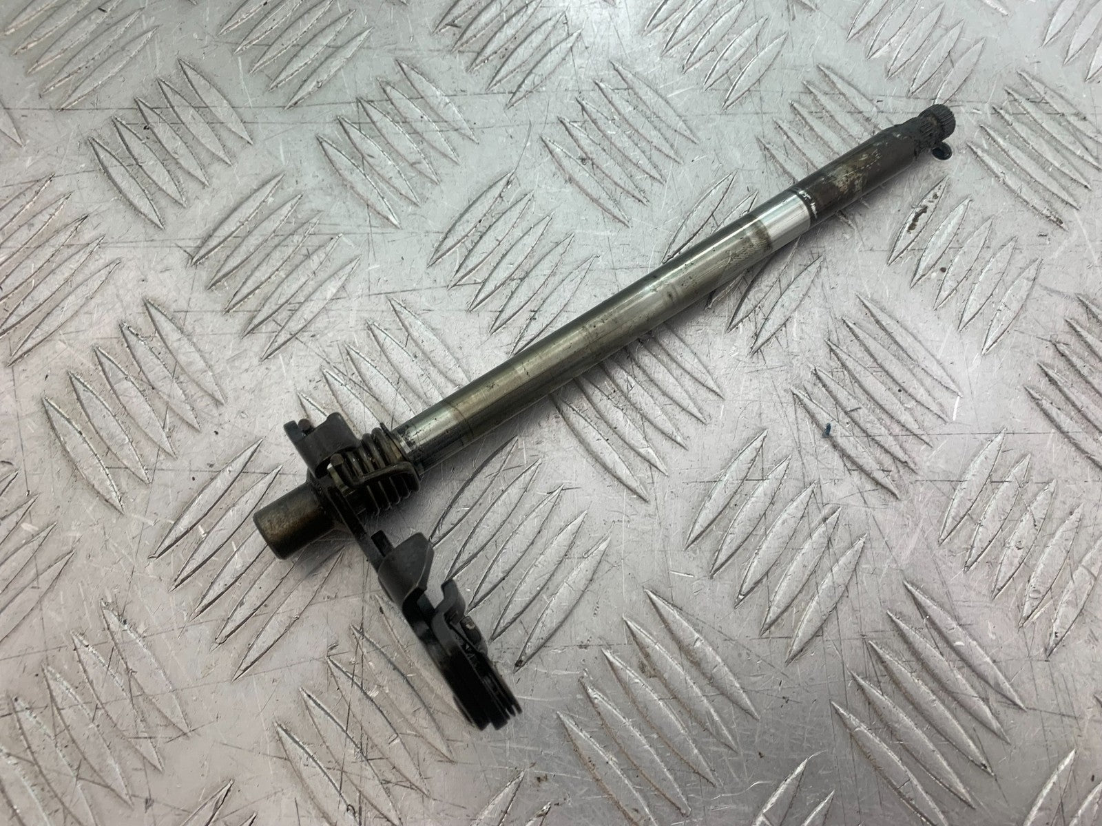 HONDA XL125 VARADERO GEAR SHAFT   YEAR 2001-2006  (CMB1210)