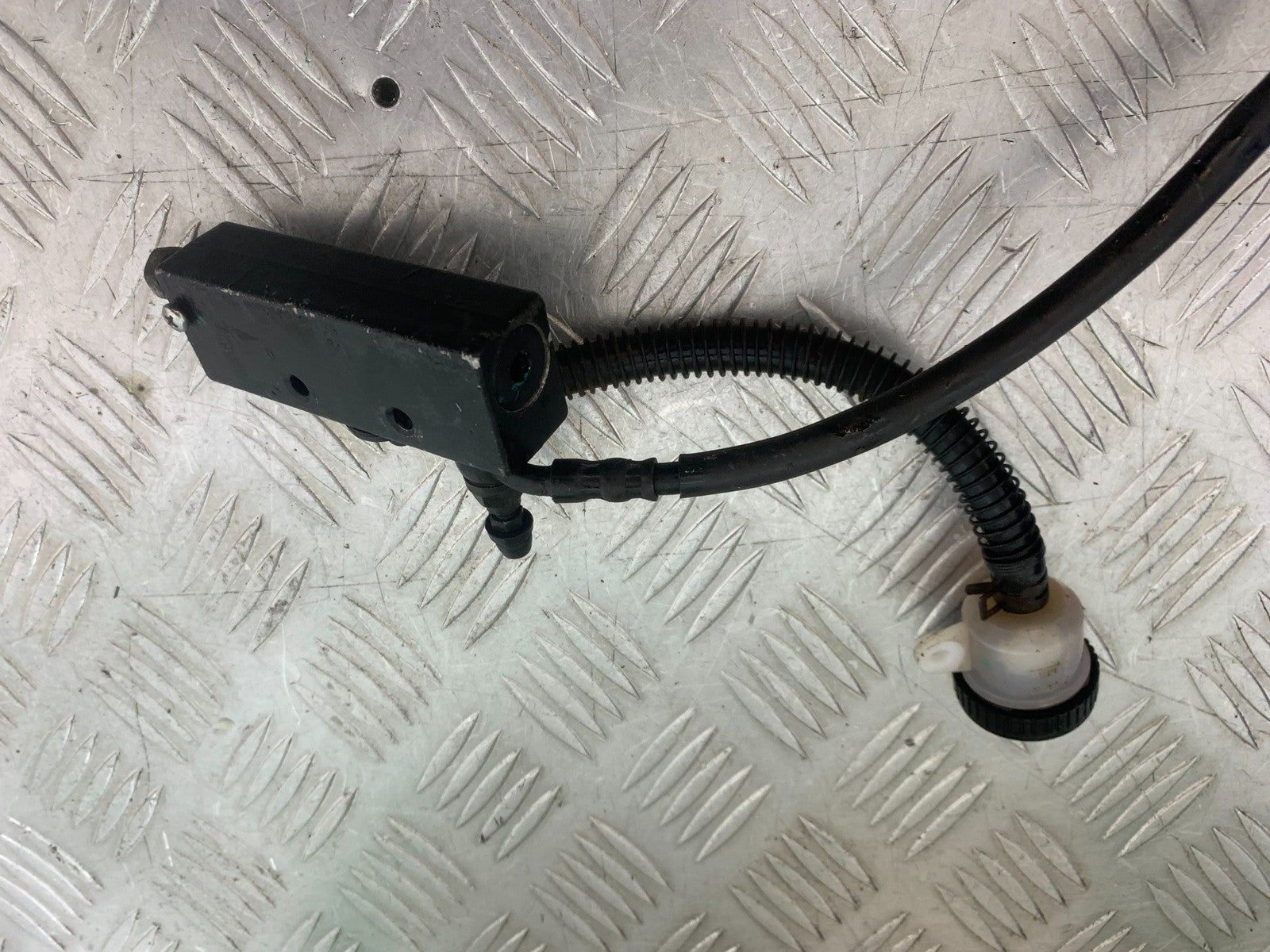 BENELLI BN125 BN 125 DUAL BRAKE SPLITTER  YEAR 2018-2021 (CMB1245)