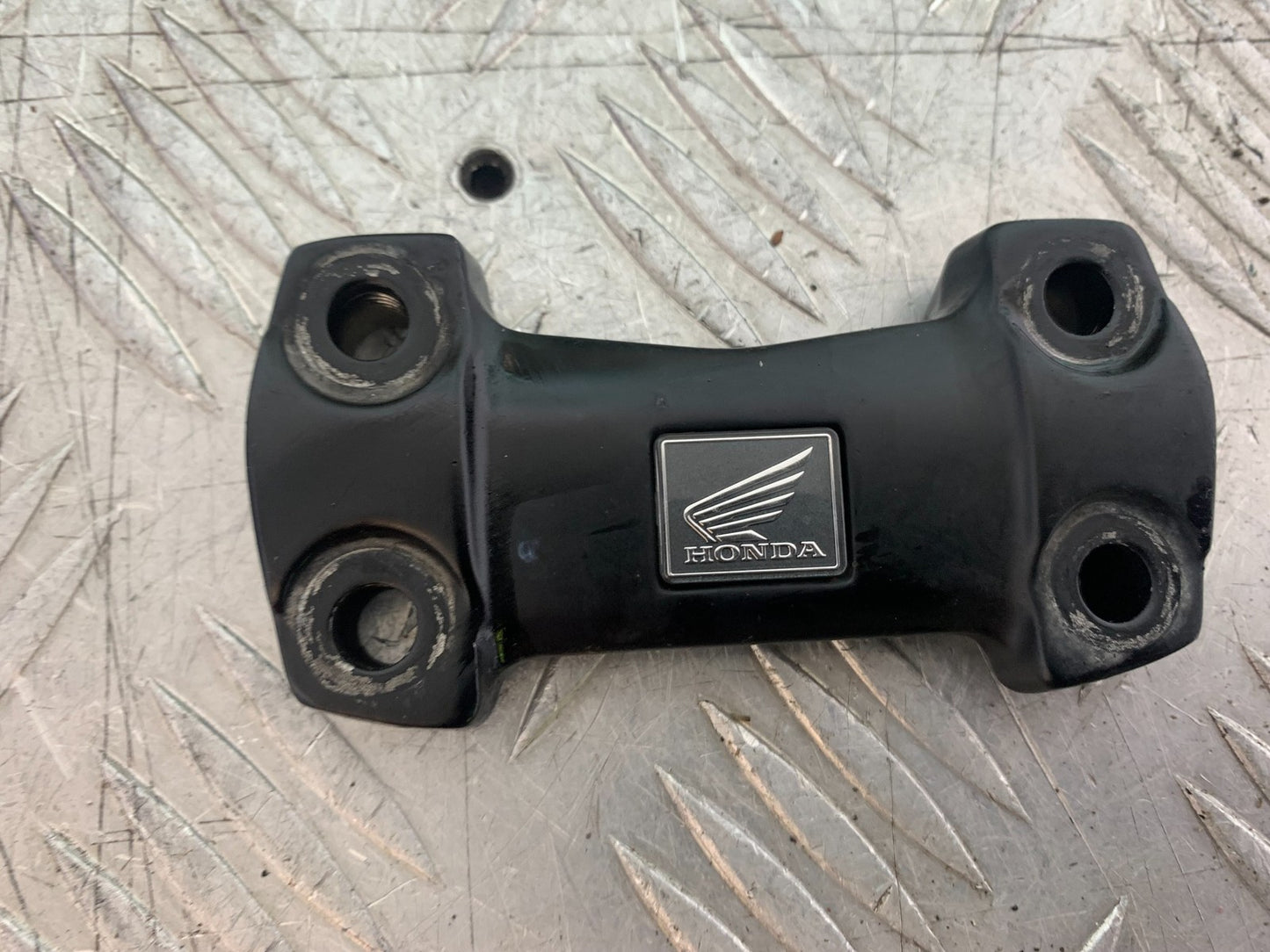 HONDA NC750 NC 750 X DCT HANDLEBAR CLAMP  YEAR 2019 (CMB1223)