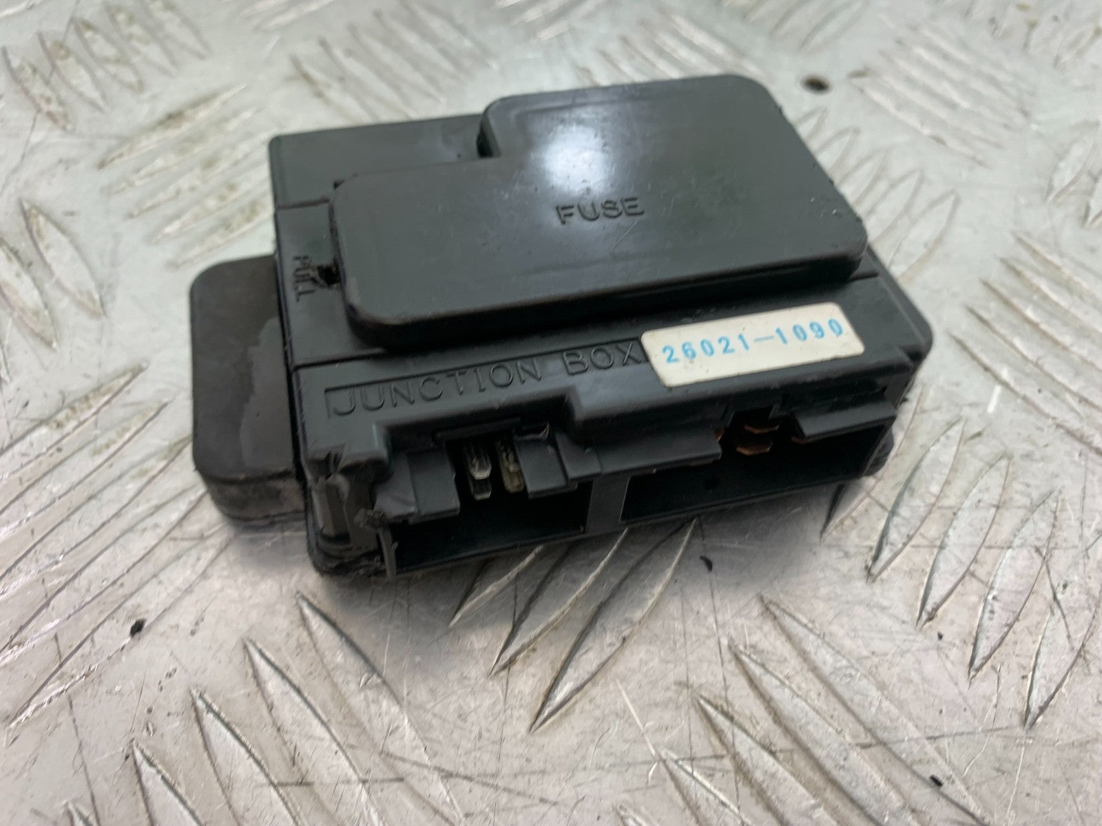 KAWASAKI ZZR1100 D FUSE BOX YEAR 1993-2001 (CMB1189)