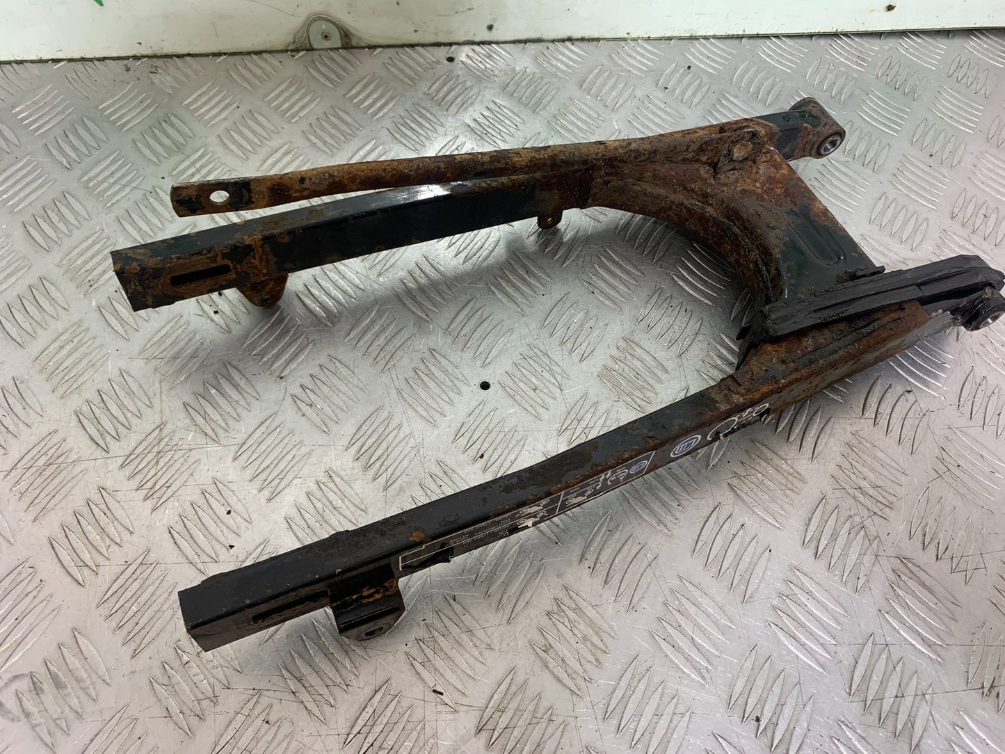 HONDA CBF125 CBF 125 SWINGARM  YEAR 2009-14 (CMB1182)