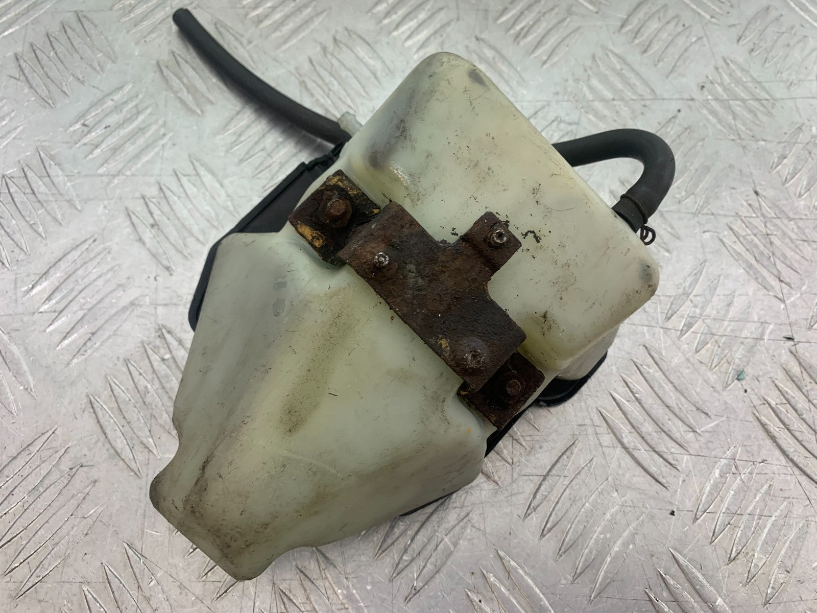 KAWASAKI GPZ600 GPZ 600 COOLANT BOTTLE   YEAR 1988-90 (CMB1258)