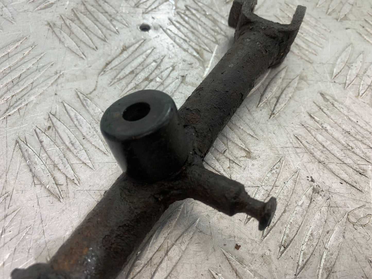 PIAGGIO VESPA GTS 125 SIDE STAND  YEAR 2009-2014  (CMB1261)