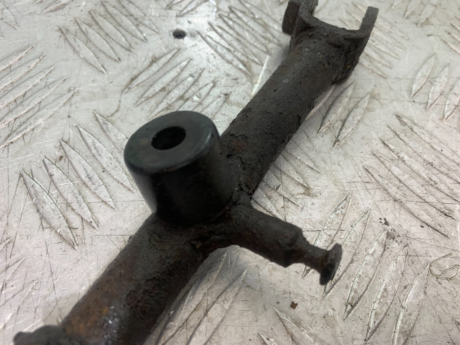 PIAGGIO VESPA GTS 125 SIDE STAND  YEAR 2009-2014  (CMB1261)
