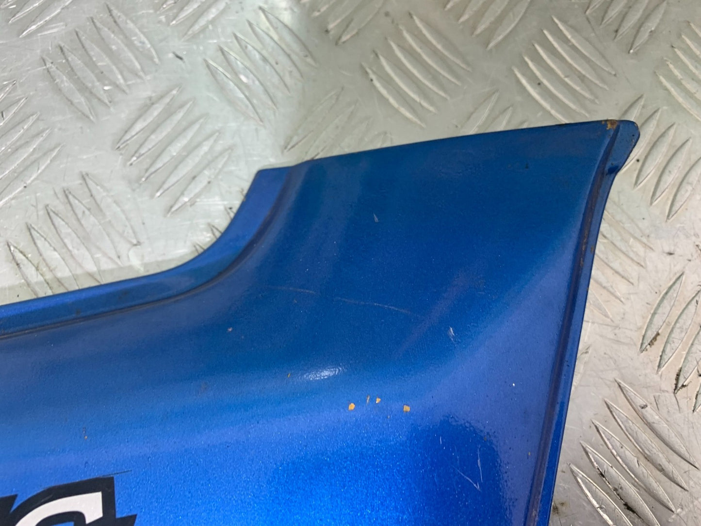 HONDA GL500 GL 500 SILVERWING RIGHT SEAT PANEL   YEAR 1981-82 (CMB1168)