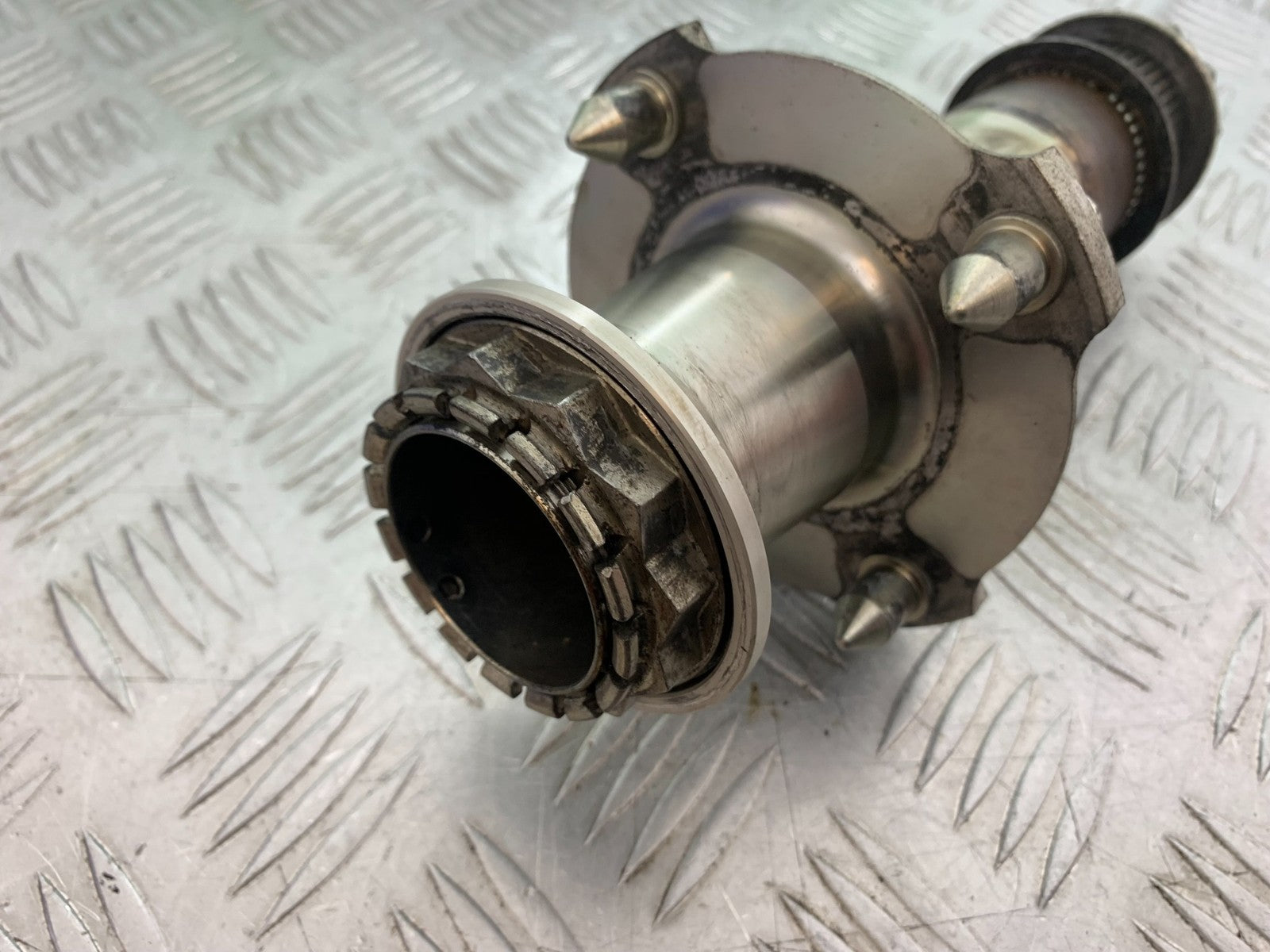 DUCATI 1299 PANIGALE REAR WHEEL SHAFT   YEAR 2016 (CMB 1187)