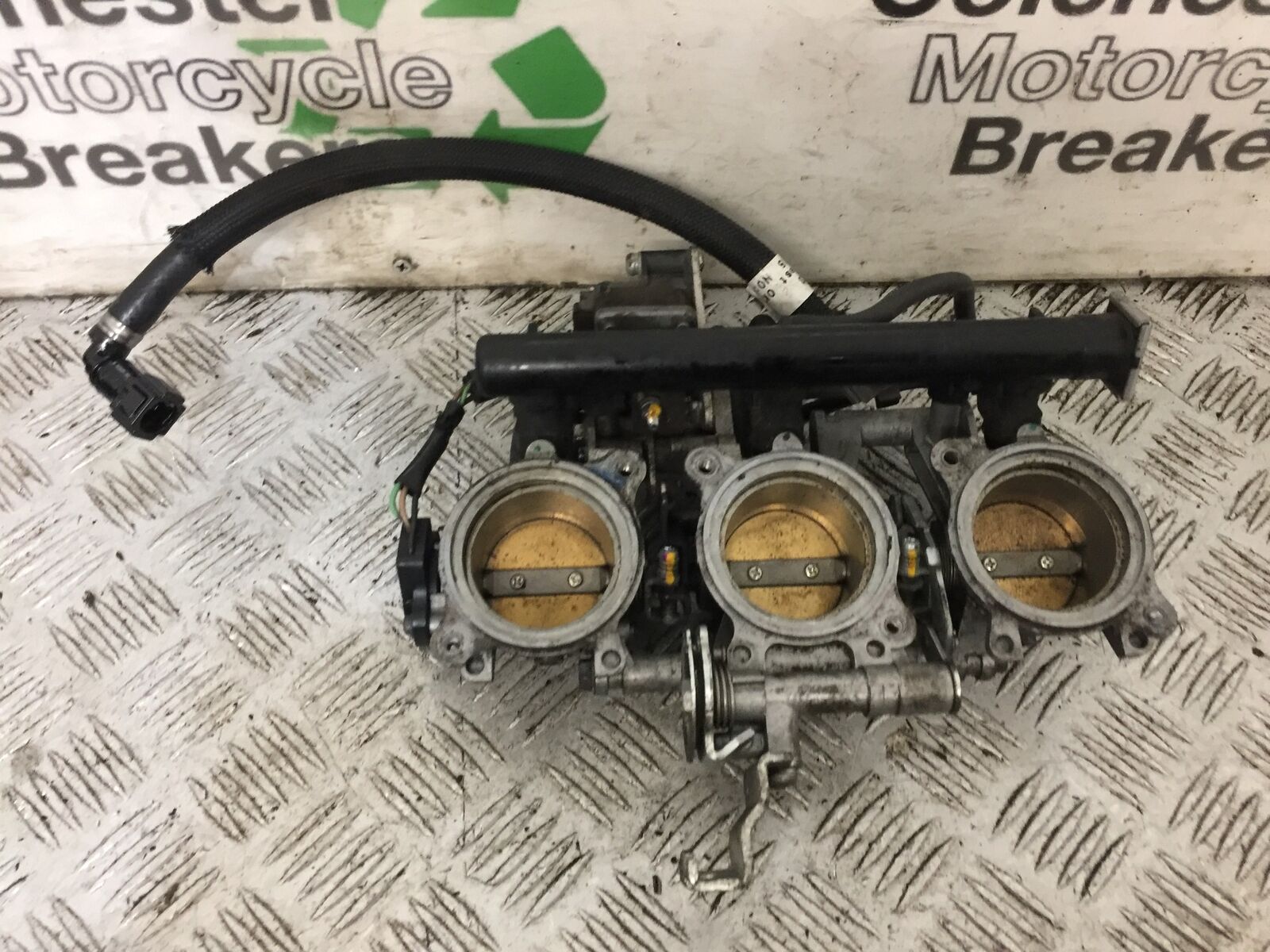TRIUMPH 675 STREET TRIPLE THROTTLE BODIES   YEAR 2016 (STOCK 812)