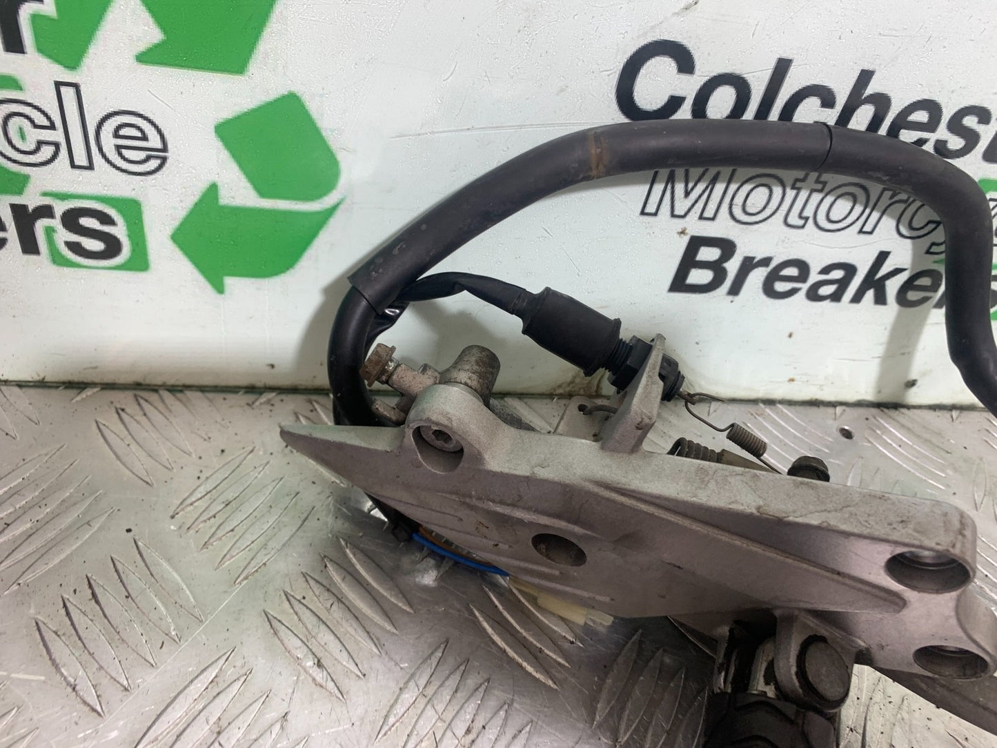 KAWASAKI GTR1400 GTR 1400 FRONT RIGHT HANGER  YEAR 2007-2009 (CMB1174)