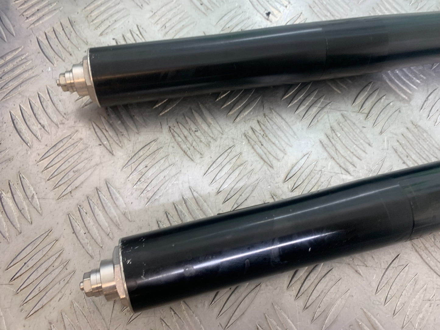YAMAHA YZF R1 14 B BIG BANG FORKS  2009-14 (CMB1175)