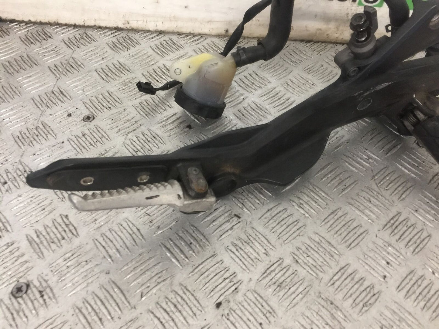 HONDA CB600 CB 600 F-9 HORNET RIGHT HANGER  2009 (STOCK 869)