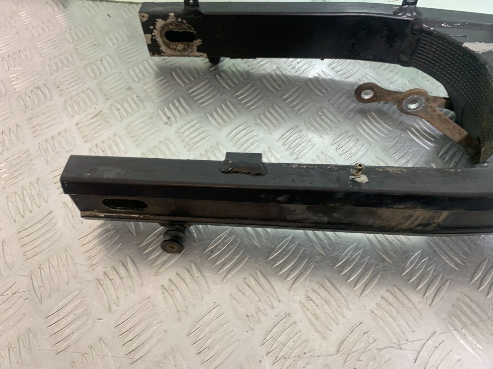 SUZUKI DL 650 V-STROM SWINGARM YEAR 2020 (CMB1117)