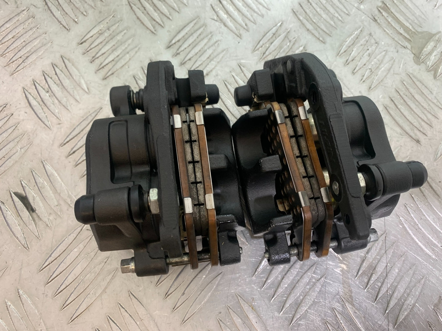 TRIUMPH TRIDENT 660 FRONT BRAKE CALIPERS   YEAR 2021-2024 (CMB1148)