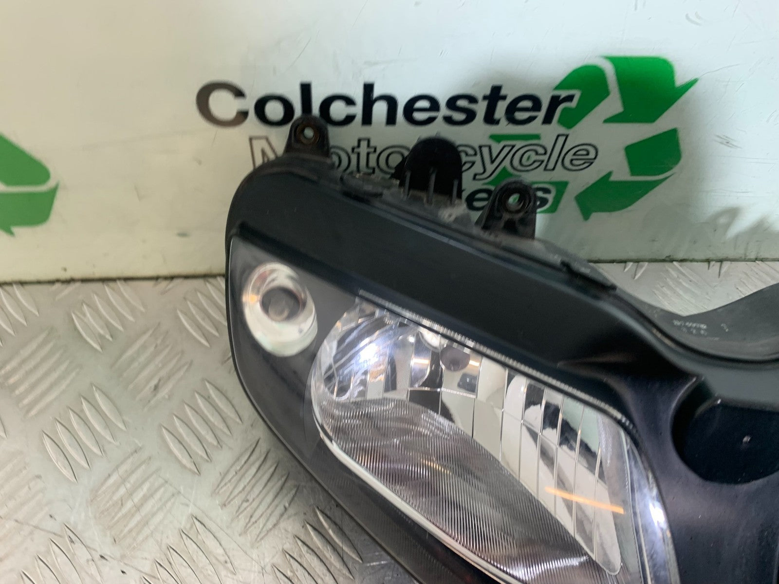 SUZUKI SV1000 SV 1000 HEADLIGHT YEAR 2003-2007 (CMB1293)