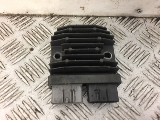 HONDA CB650 F CB 650 FA-H REGULATOR  YEAR 2017-2019 STOCK 403