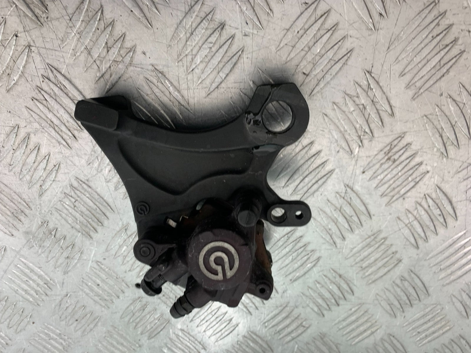 TRIUMPH 675 STREET TRIPLE RX REAR BRAKE CALIPER   2015- 2017 (CMB1299)
