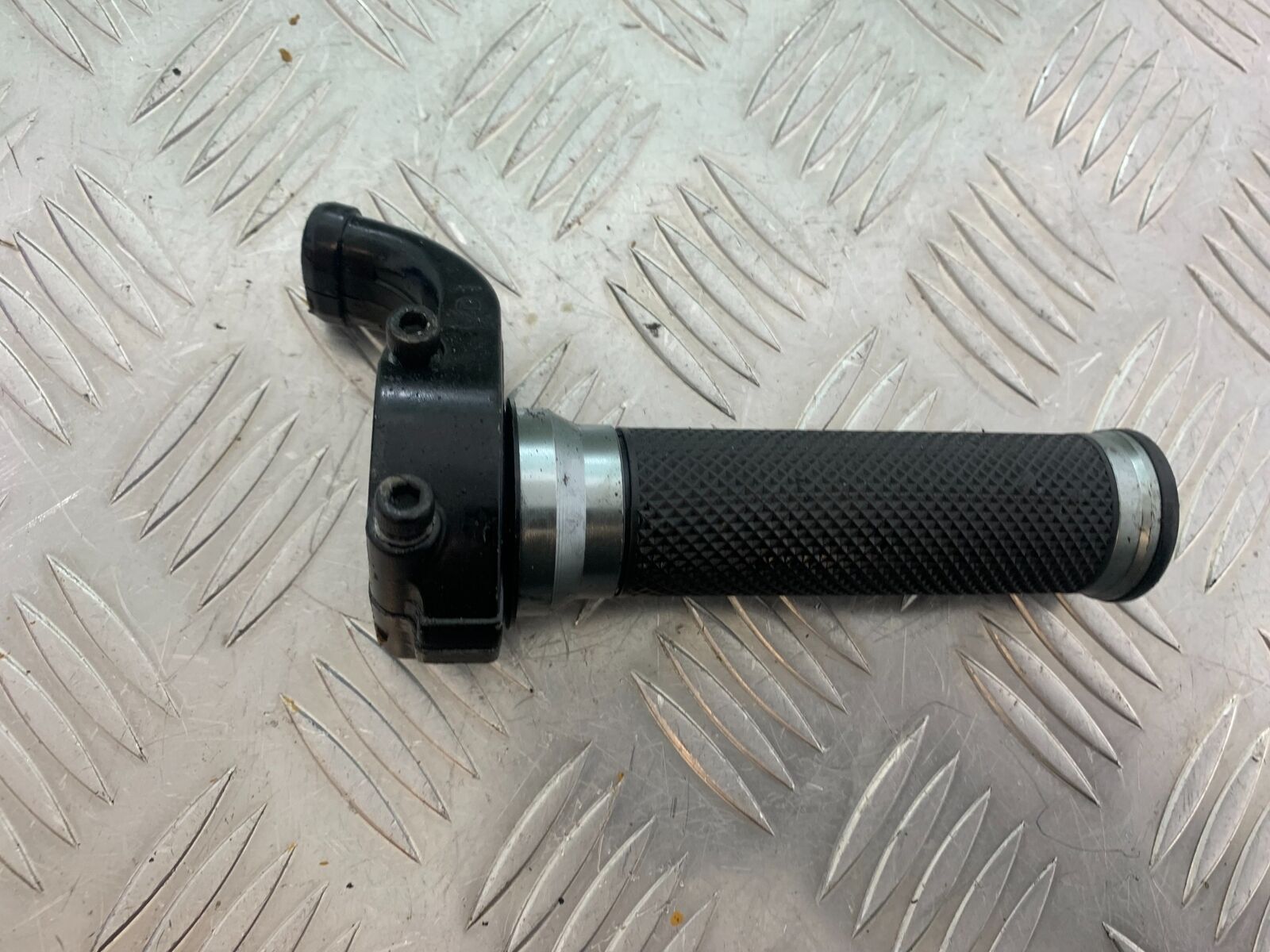 YAMAHA XJR1300 XJR 1300 THROTTLE AND GRIP  YEAR 1999-2003 (CMB1055)