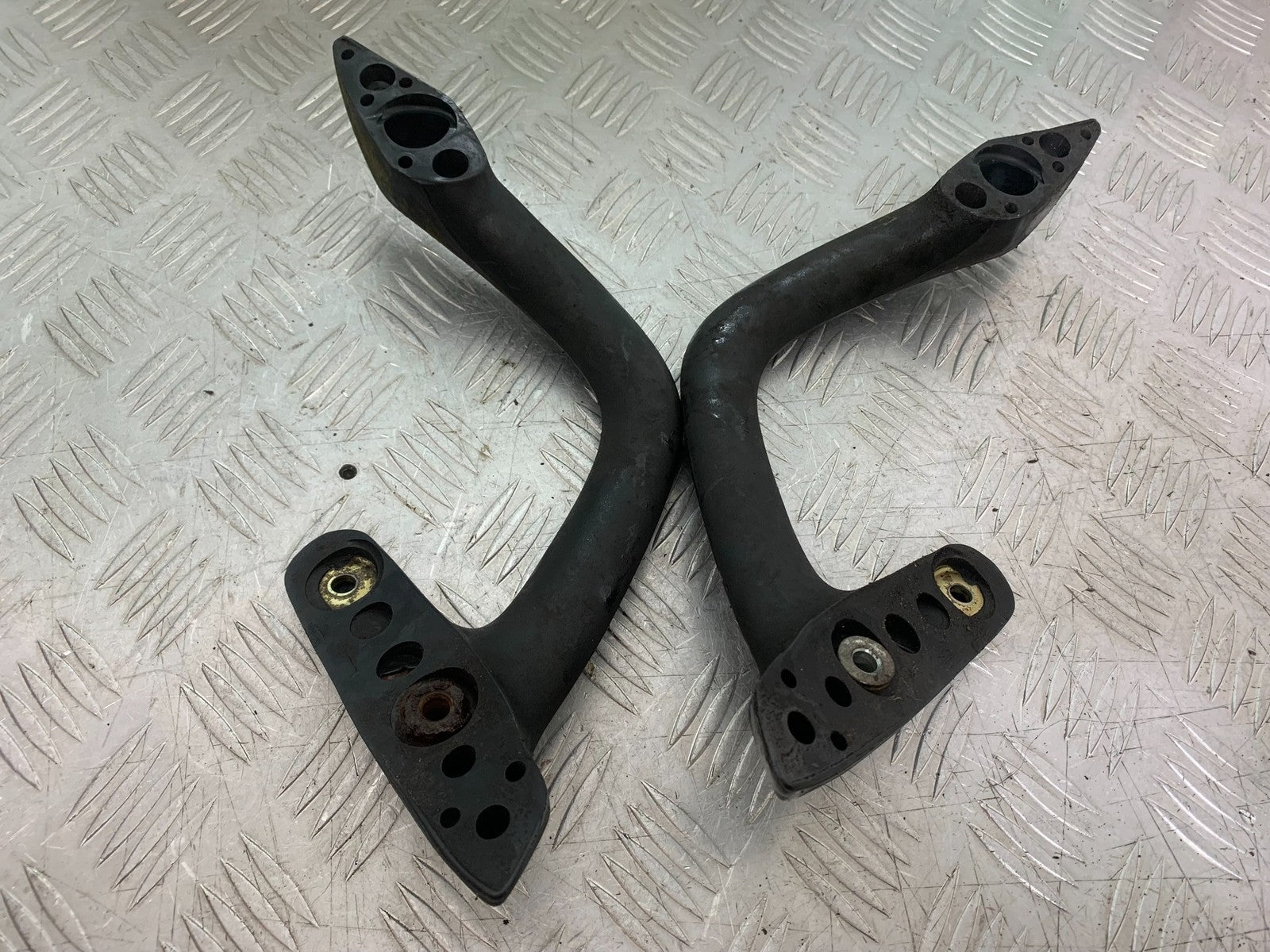 HONDA NT650 V DEAUVILLE GRAB RAILS   YEAR 1999 (CMB1268)