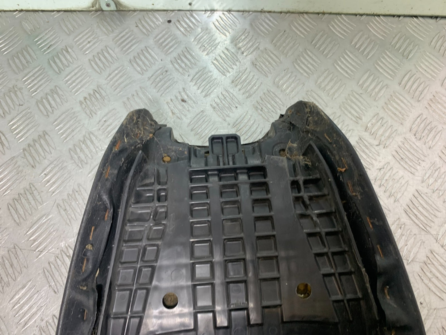 HONDA NC700 X FRONT SEAT  YEAR 2012-2014 (CMB1327) 