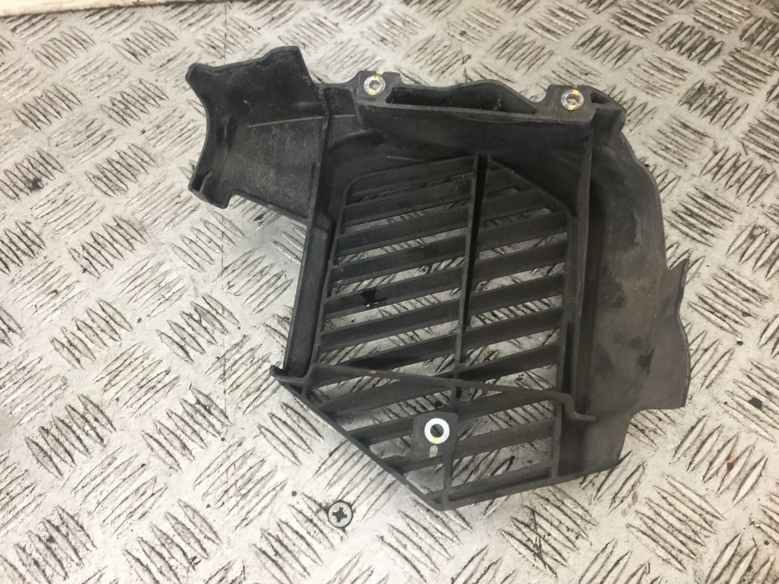HONDA PCX125 PCX 125 RADIATOR COVER YEAR 2010-2013  (STOCK 721)