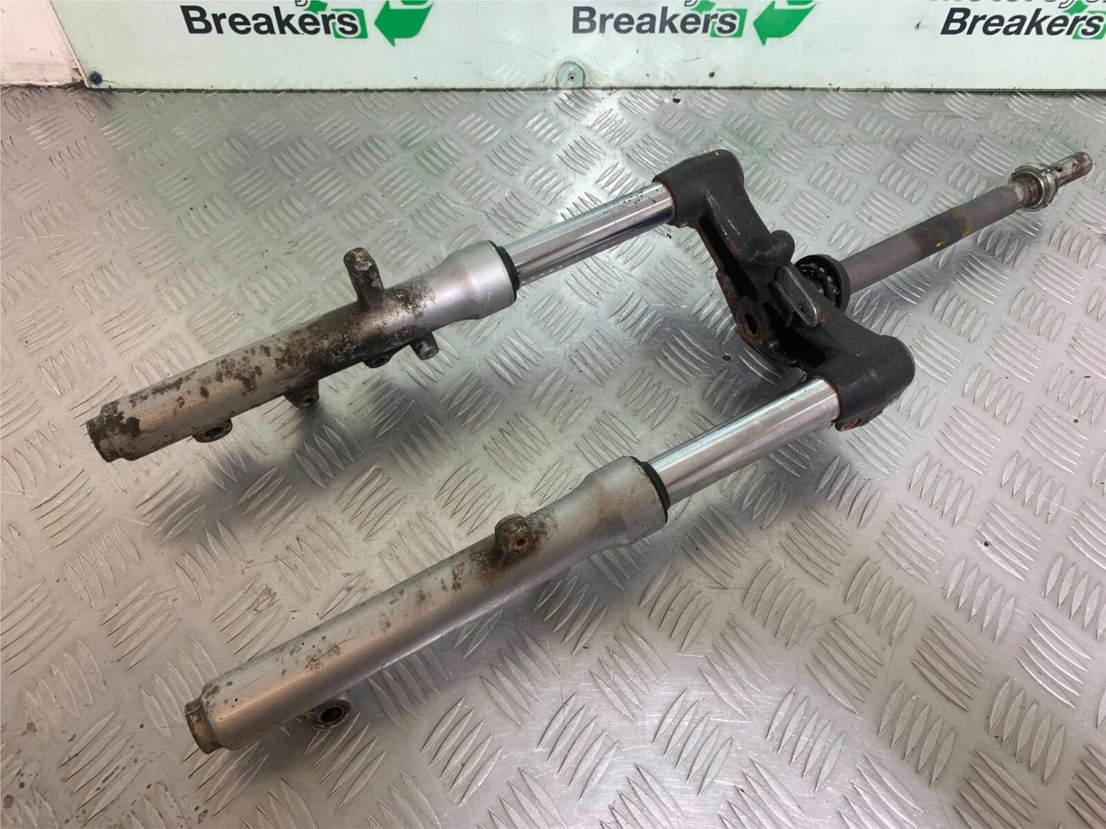 SUZUKI AN 200 UN 200 BURGMAN FORKS  YEAR 2007-09 (CMB1128)