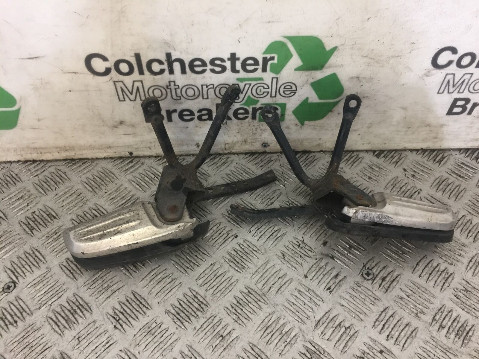 HONDA PCX125 PCX 125 HANGERS ANDPEGS  YEAR 2010-2013 (STOCK 721)