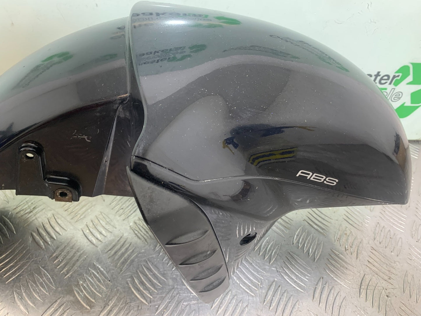 KAWASAKI GTR1400 GTR 1400 FRONT MUDGUARD  YEAR 2007-2009 (CMB1174)