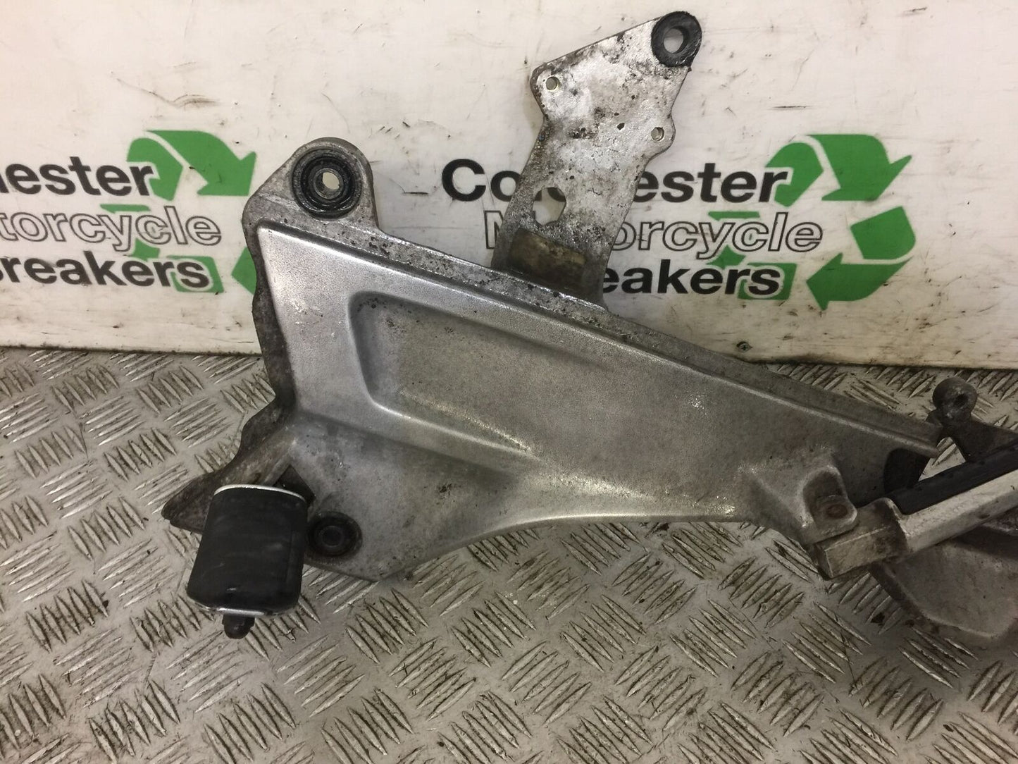 HONDA ST1100 ST 1100 PAN EUROPEAN LEFT HANGER YEAR 1992 (STOCK NO 584)