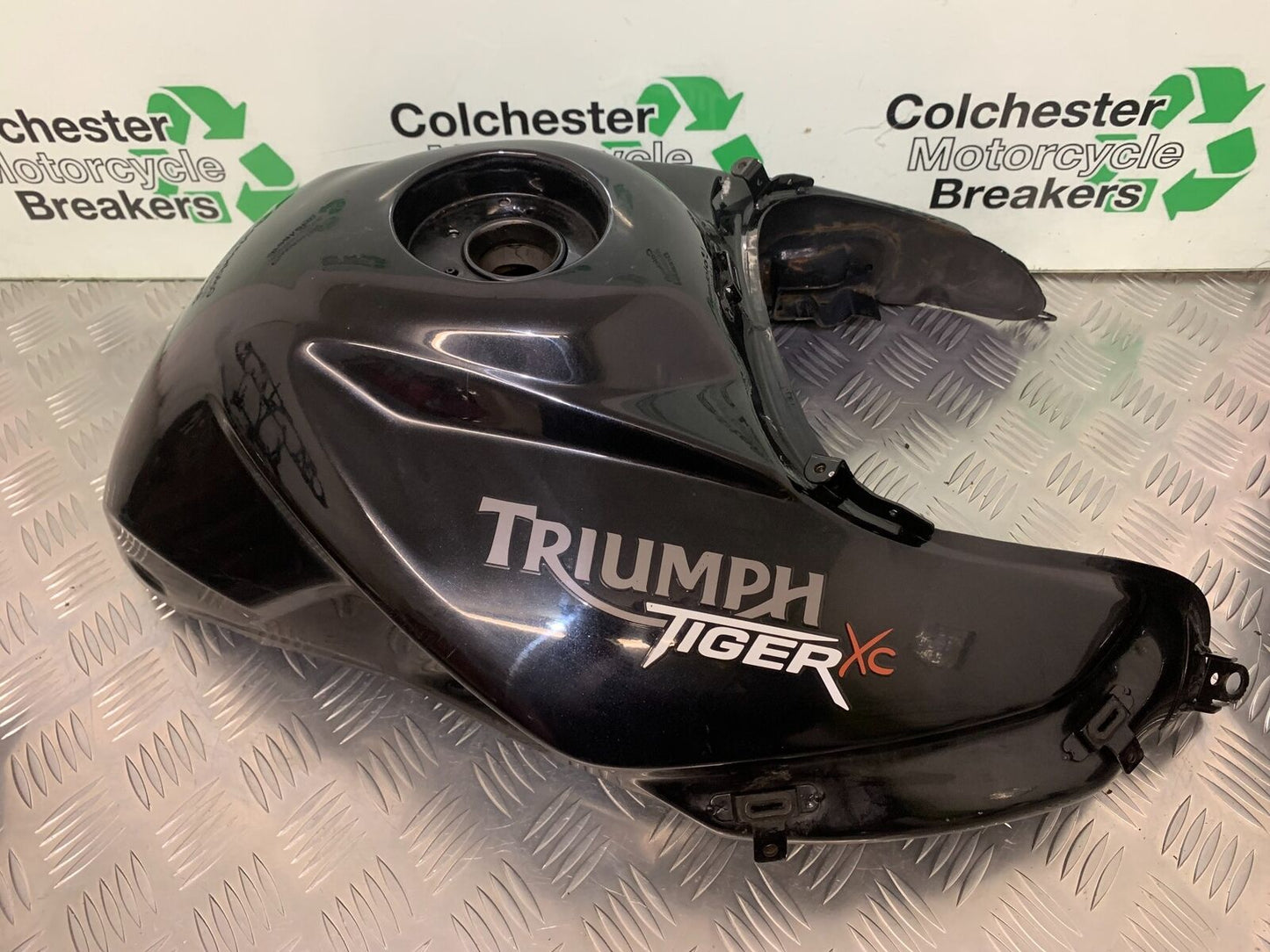 TRIUMPH TIGER 800 XRT PETROL TANK YEAR 2015-2017  (STOCK 506)