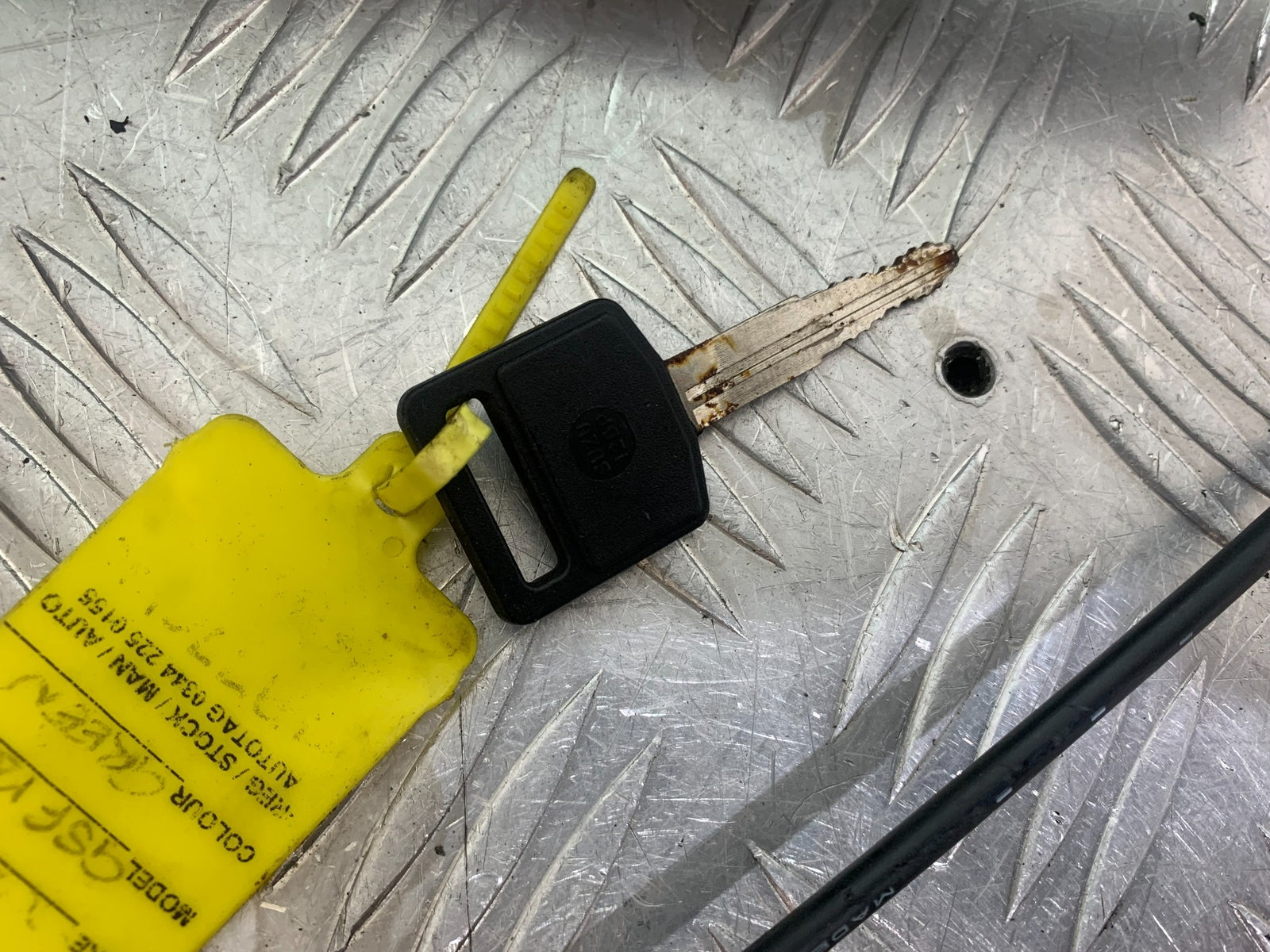 SUZUKI GSF1200  GSF 1200 BANDIT LOCKS AND KEY   YEAR 1997-2000 (CMB1149)