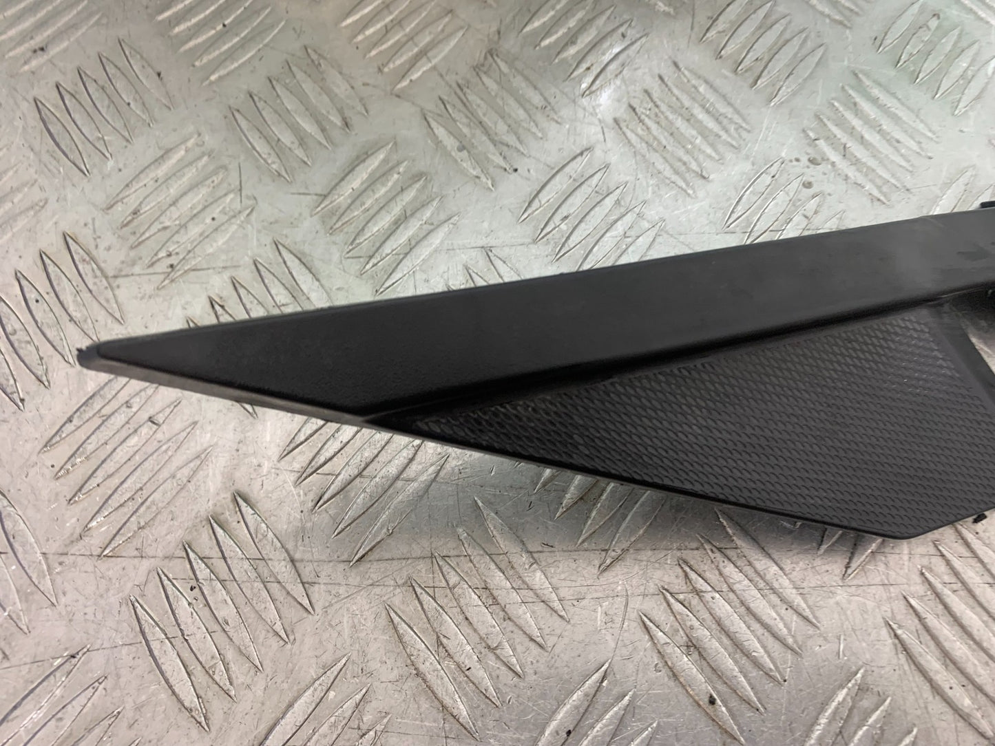 APRILIA 650 PAGASO STRADA INFILL PANEL  YEAR 2005-2010 (CMB1260)