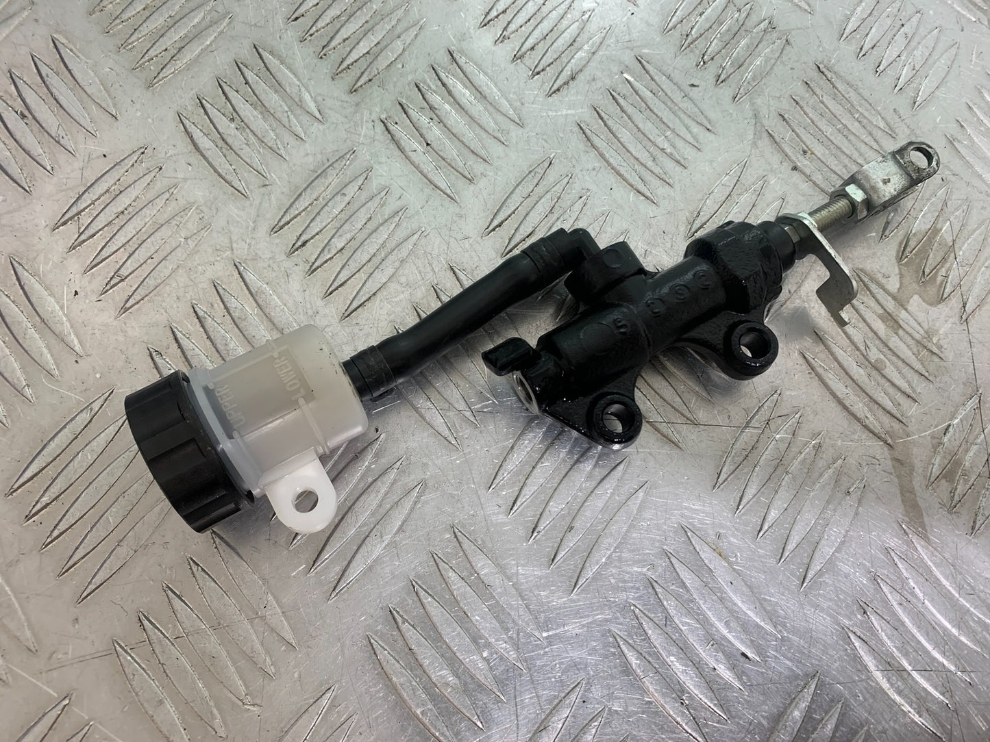 TRIUMPH TRIDENT 660 REAR MASTER CYLINDER  YEAR 2021-2024 (CMB1148)