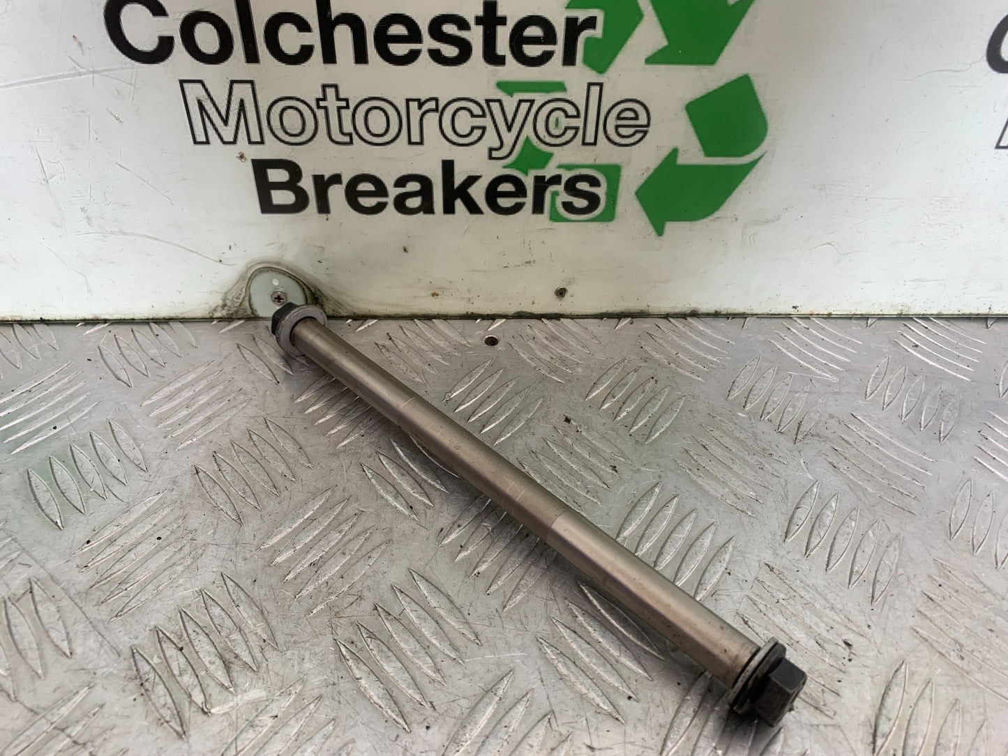 KTM 690 DUKE R LC4 REAR SWINGARM SPINDLE YEAR 2012-2015  (CMB1180)