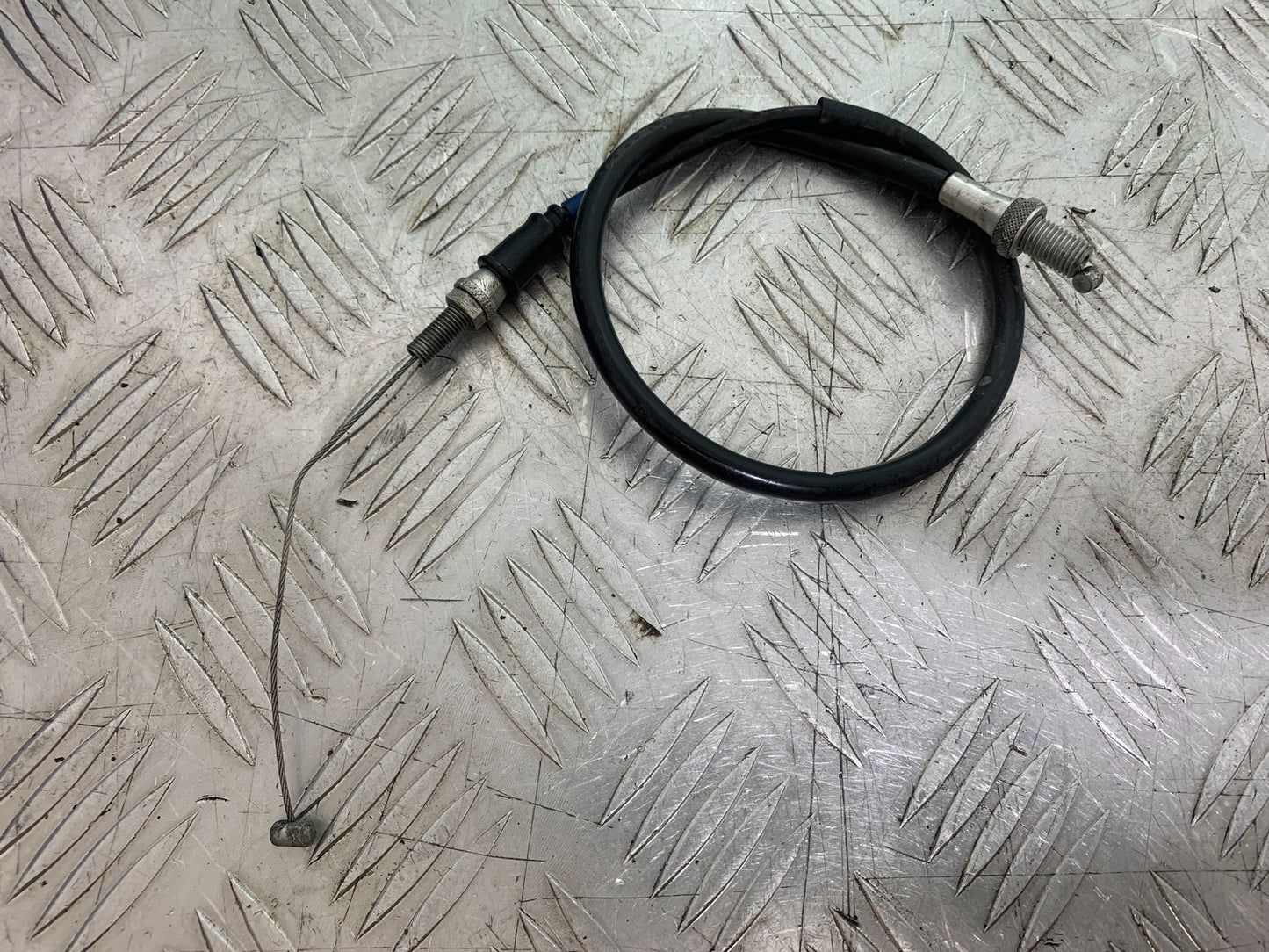 DUCATI 996 SPS 748 916 998 THROTTLE CABLE  1999-2000 (CMB1209)