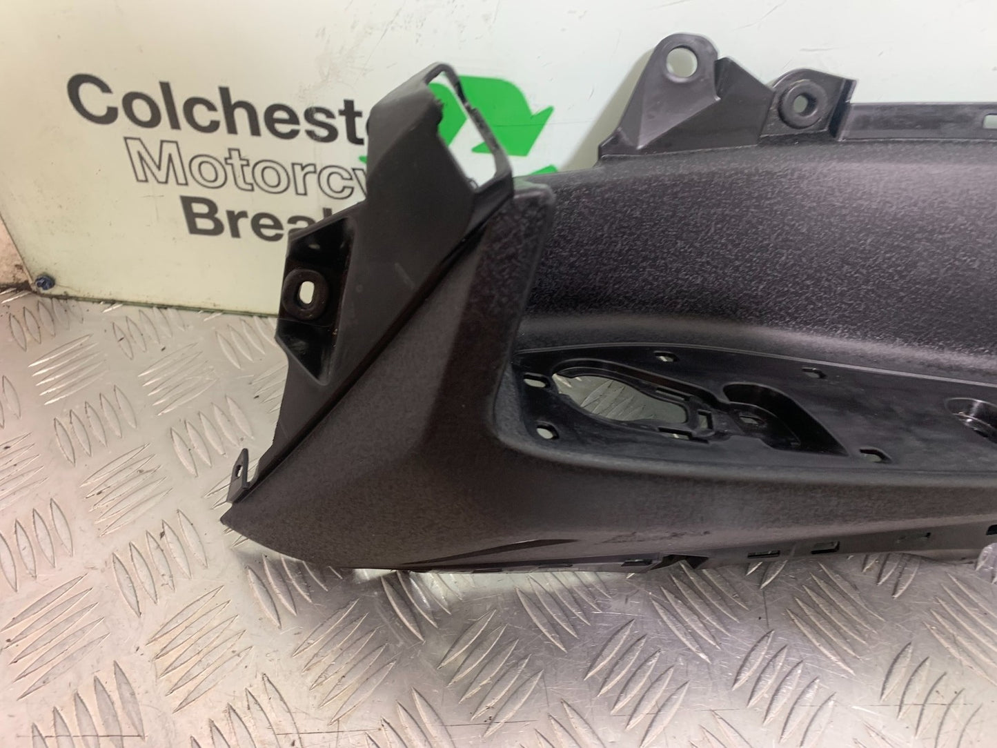 YAMAHA XMAX 300 FOOTBOARD YEAR 2017-2020 (CMB1218)