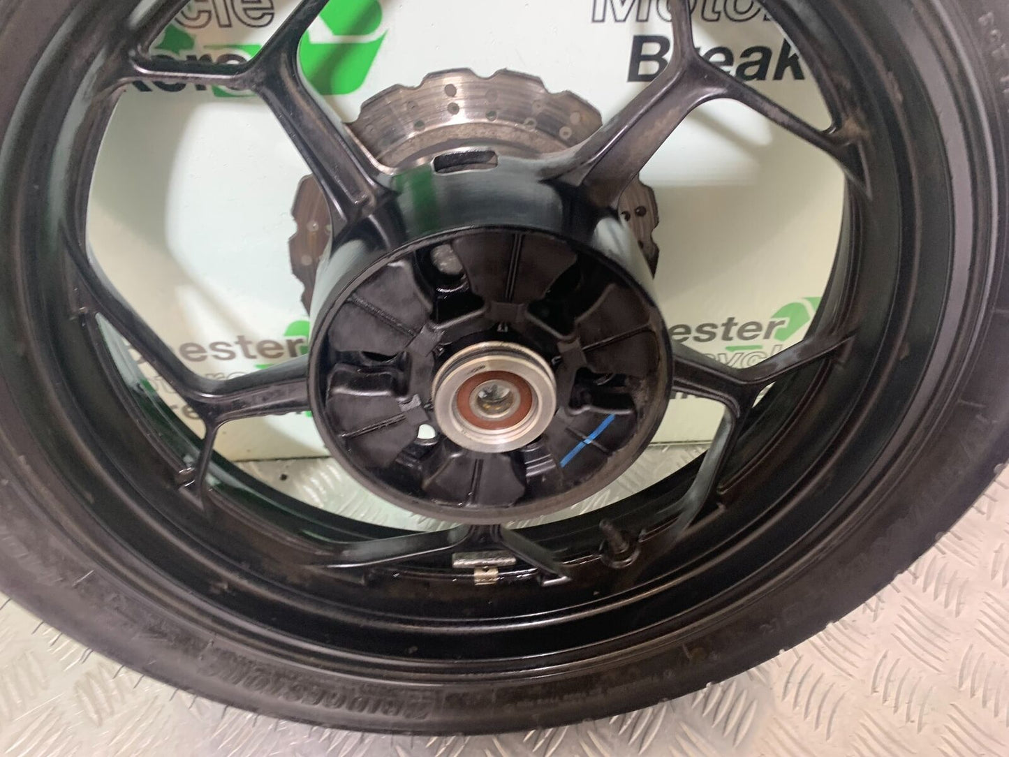 KAWASAKI Z300 ER300 REAR WHEEL (WITH GOOD TYRE)   YEAR 2016-2018  (CMB1056)