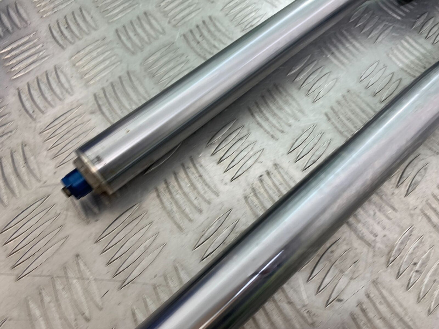 YAMAHA YZF600 YZF 600 THUNDERCAT FORKS (BENT)  1996-2003 (CMB1105)