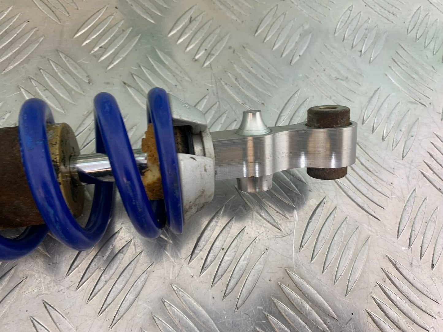 APRILIA FUTURA RST 1000 REAR SHOCK   YEAR 2001-2005 (CMB1033)
